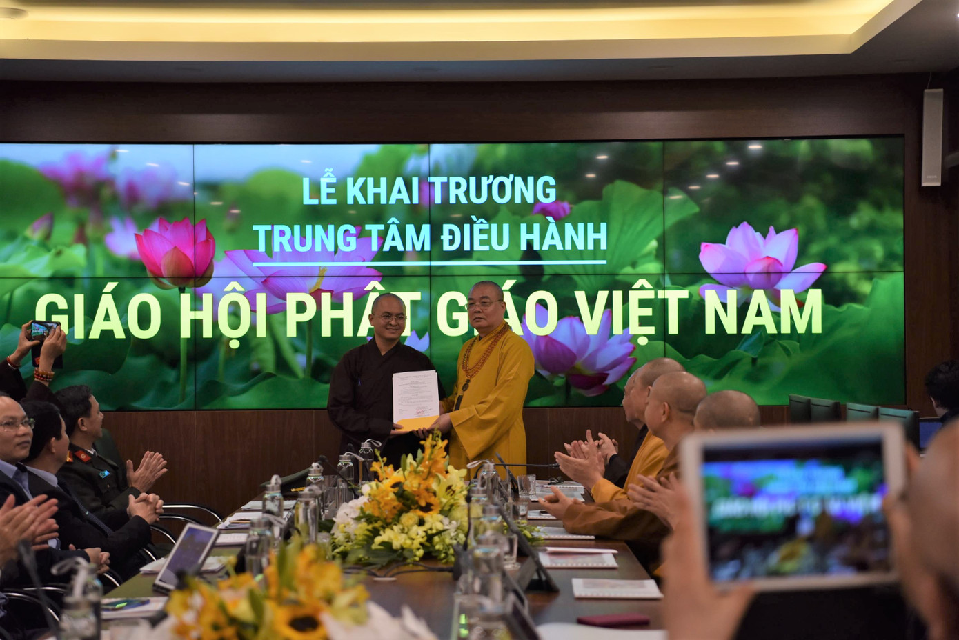 Giáo hội Phật giáo ra mắt trung tâm điều hành điện tử ứng dụng trí tuệ nhân tạo ảnh 3