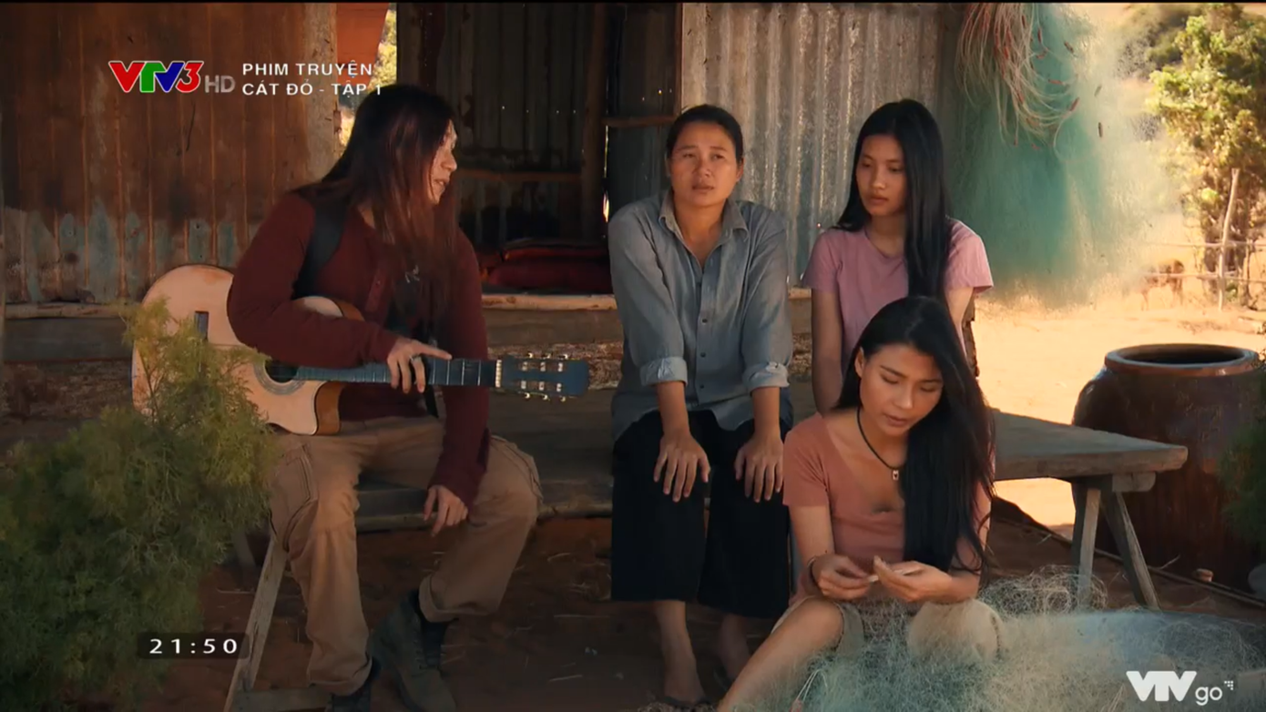 Cát đỏ tập 1: Mở đầu dữ dội với ‘xóm chửa hoang’ ảnh 1