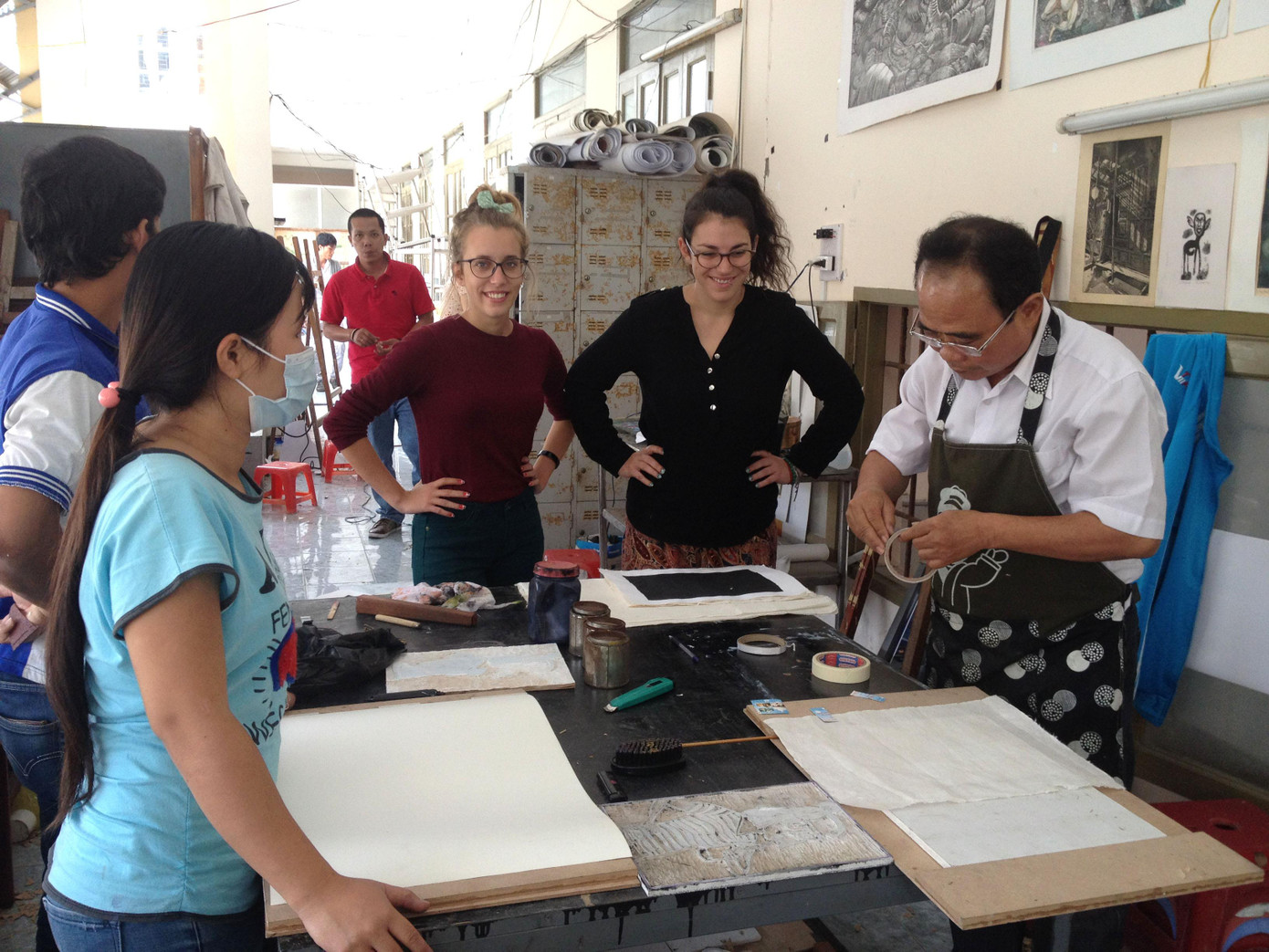 Khám phá thế giới đồ họa của họa sĩ, cựu lính đặc công Trần Văn Quân ảnh 2