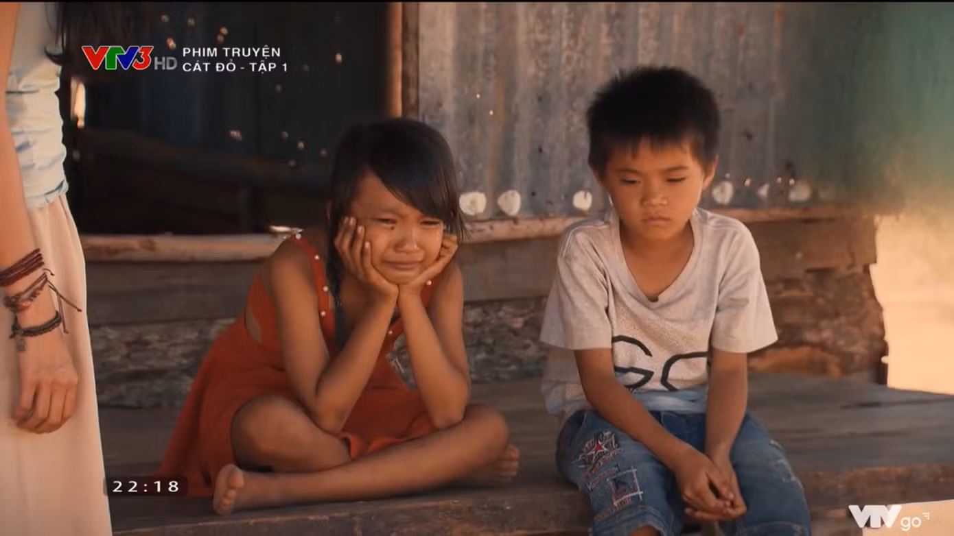 Cát đỏ tập 1: Mở đầu dữ dội với ‘xóm chửa hoang’ ảnh 4