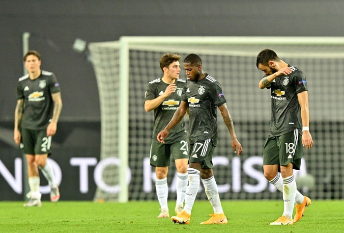 Fernandes gục ngã sau thất bại cay đắng của M.U ảnh 12