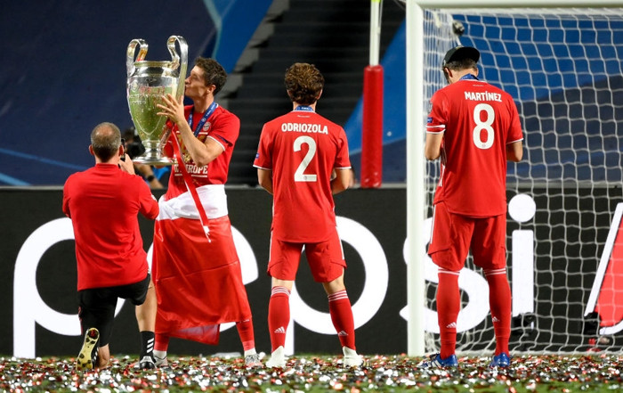 Nhìn gần Bayern Munich trên bục vinh quang Champions League ảnh 14