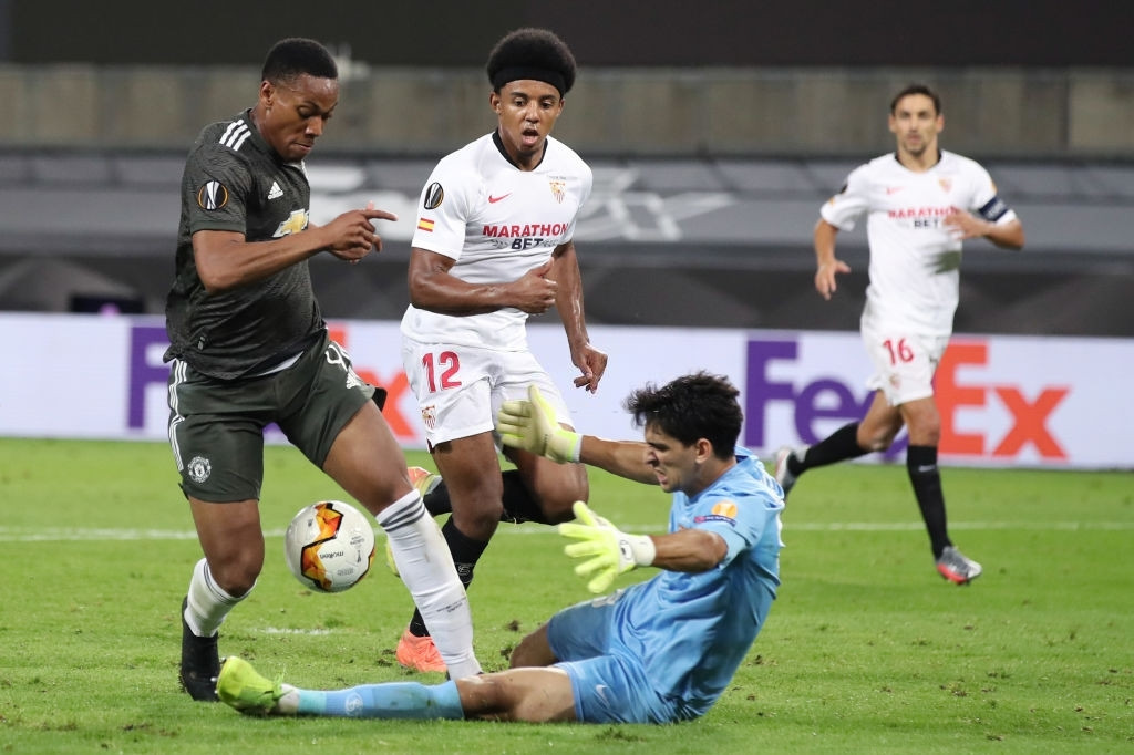 Hàng công vô duyên, M.U vỡ mộng vào chung kết Europa League ảnh 1