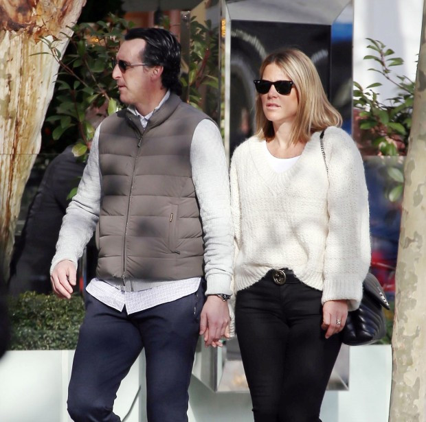 Người tình tố cáo cựu HLV Arsenal 'bắt cá hai tay' ảnh 2