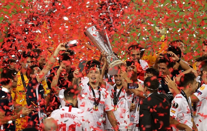 Sevilla vô địch Europa League trong cơn mưa bàn thắng ảnh 23