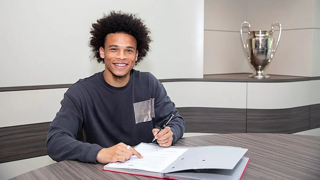 Lỡ tay khoe ‘bom tấn’ Leroy Sane, Bayern Munich phải xin lỗi Man City ảnh 1