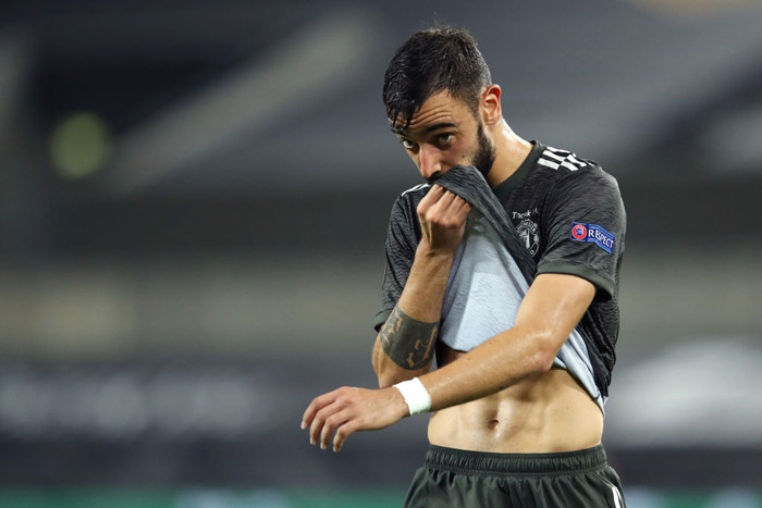 Fernandes gục ngã sau thất bại cay đắng của M.U ảnh 9