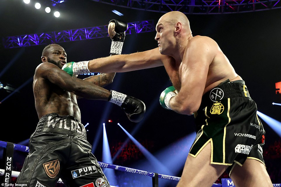 Hạ knock-out Wilder, Tyson Fury vô địch WBC thế giới ảnh 1