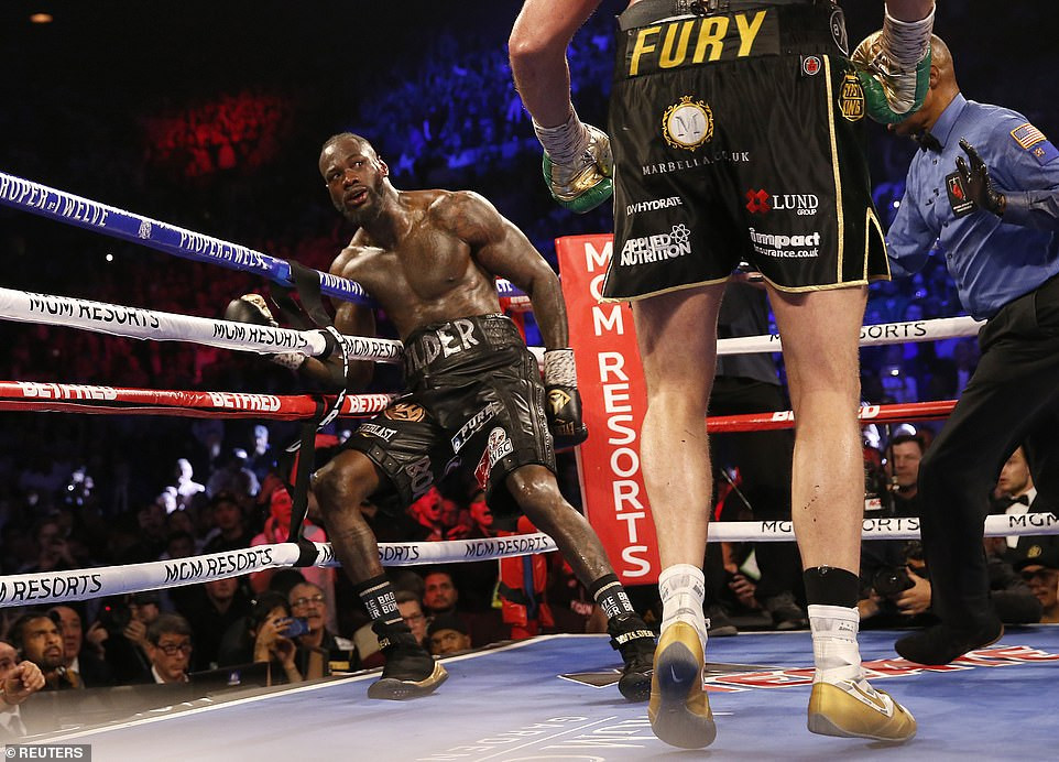 Hạ knock-out Wilder, Tyson Fury vô địch WBC thế giới ảnh 4