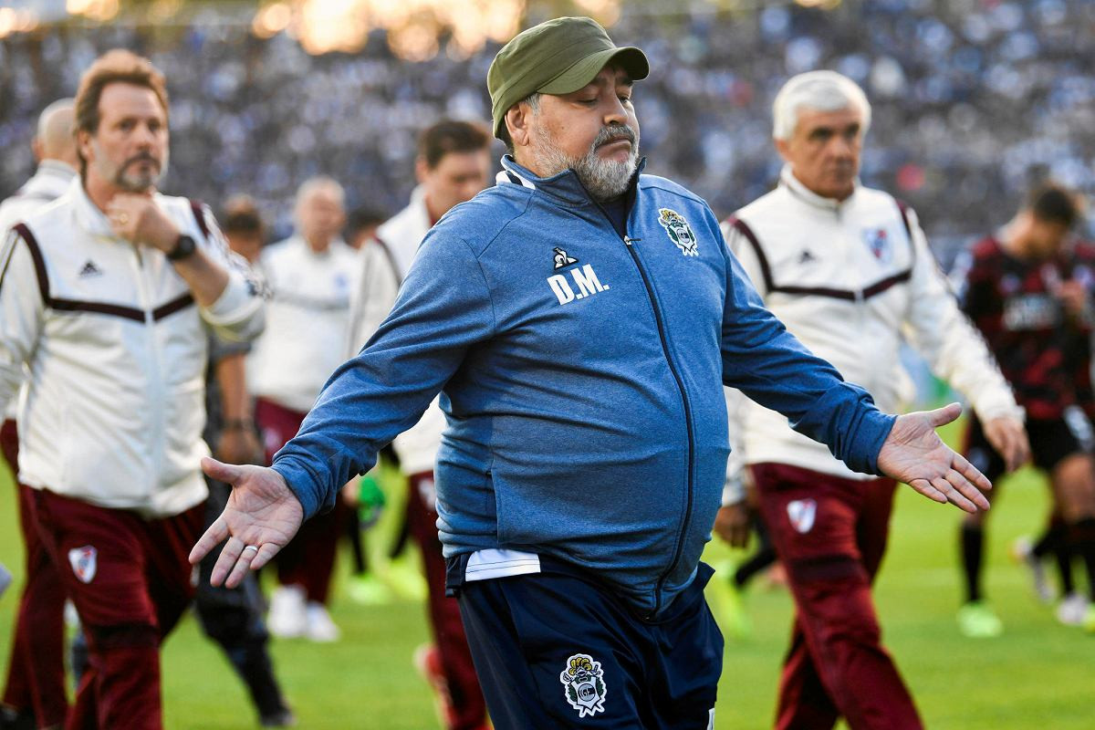 Diego Maradona: Thiên thần và phàm nhân ảnh 11