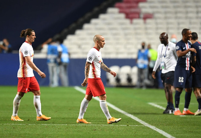 PSG vào chung kết Champions League, CĐV đổ ra đường ăn mừng ảnh 6