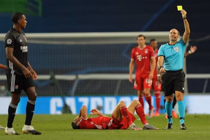Bayern nhuộm đỏ Lisbon ăn mừng tấm vé vào chung kết ảnh 2