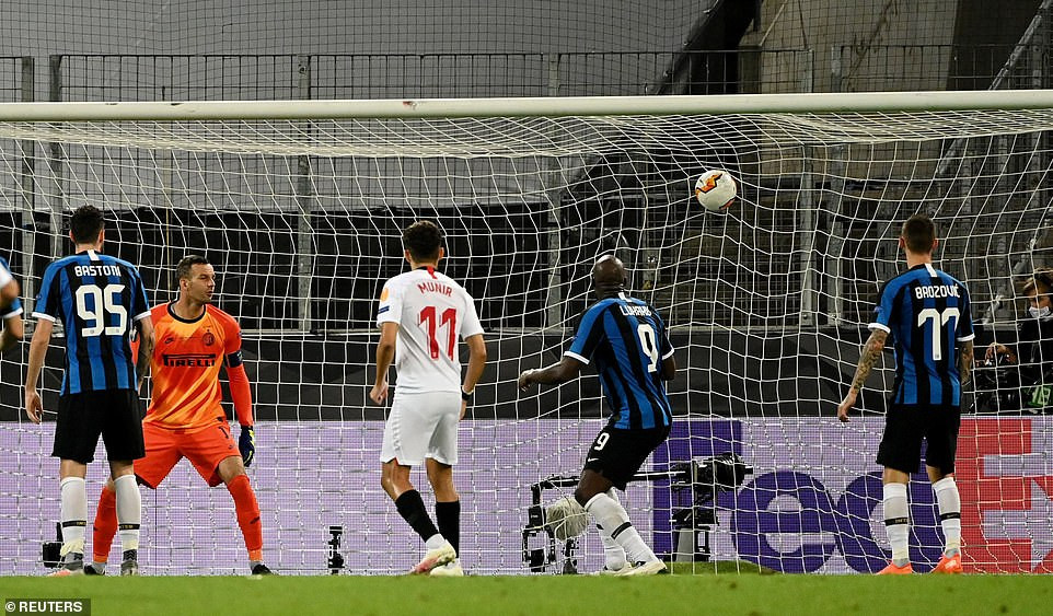 Sevilla vô địch Europa League trong cơn mưa bàn thắng ảnh 12