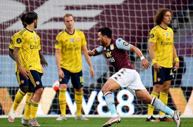 Bị đánh vào 'tử huyệt', Arsenal nếm thất bại thứ 10 ảnh 1