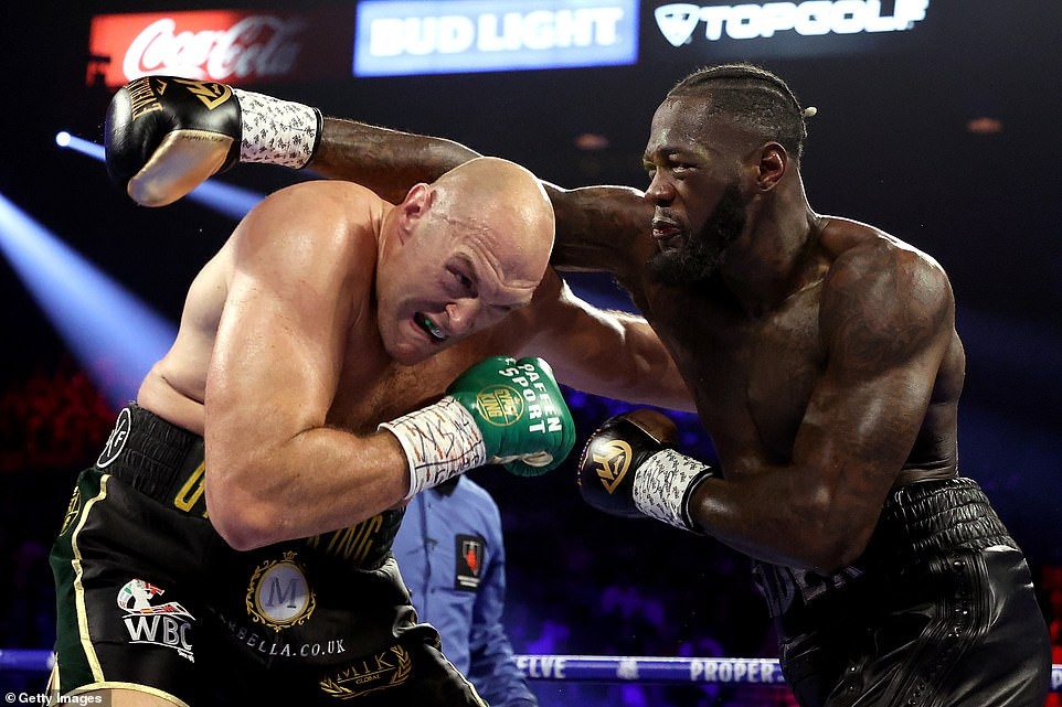 Hạ knock-out Wilder, Tyson Fury vô địch WBC thế giới ảnh 2