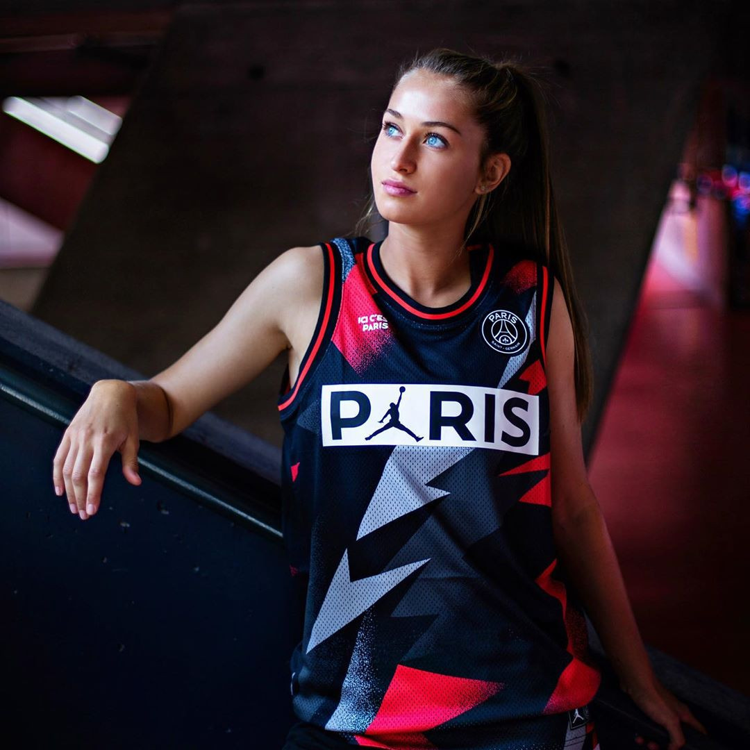 Sao trẻ của Bayern có 'nội gián' xinh đẹp ở... PSG ảnh 5