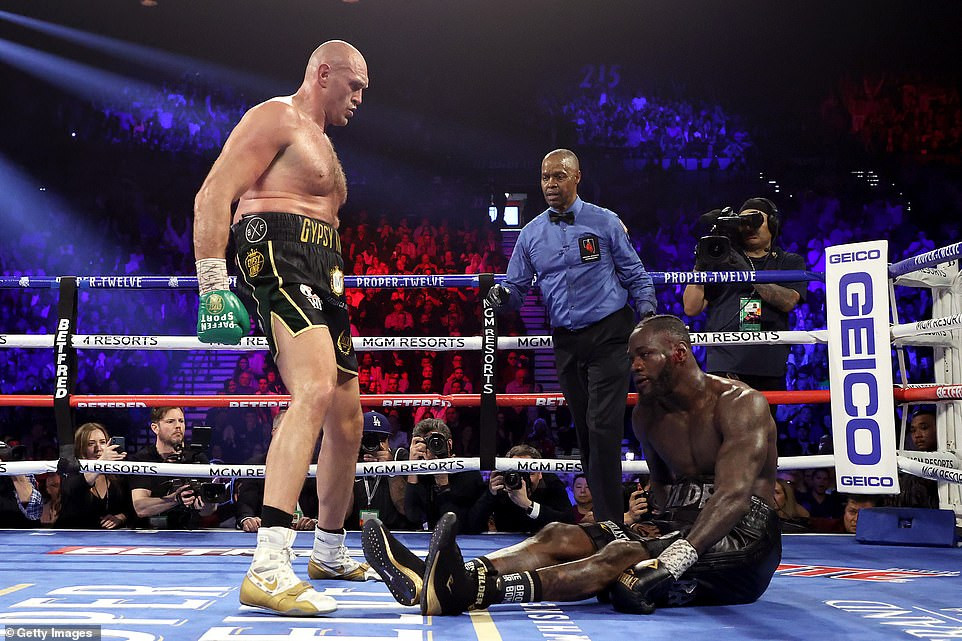 Hạ knock-out Wilder, Tyson Fury vô địch WBC thế giới ảnh 3