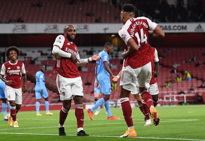 Nhọc nhằn hạ West Ham, Arsenal khởi đầu hoàn hảo ảnh 1