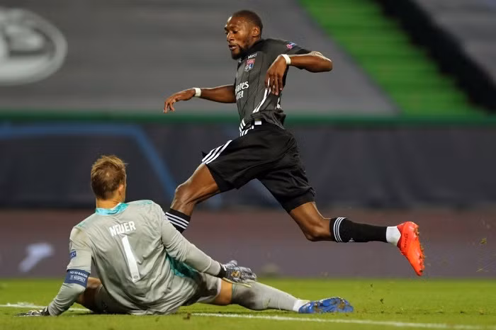 Bayern nhuộm đỏ Lisbon ăn mừng tấm vé vào chung kết ảnh 6