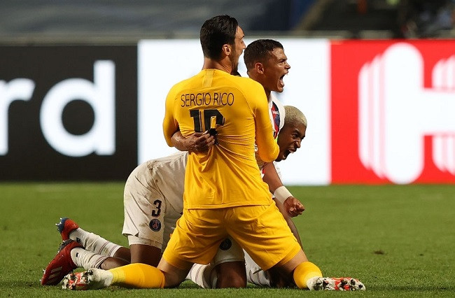 Dàn sao PSG vỡ òa với tấm vé bán kết siêu kịch tính ảnh 5