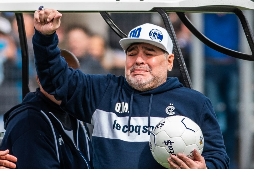 Diego Maradona: Khi người đàn ông khóc ảnh 8