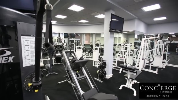 ‘Đột nhập’ siêu biệt thự của huyền thoại bóng rổ Michael Jordan ảnh 9