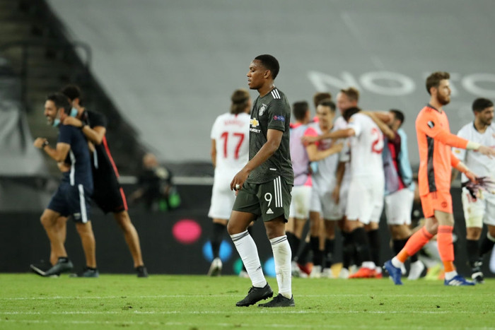 Fernandes gục ngã sau thất bại cay đắng của M.U ảnh 11