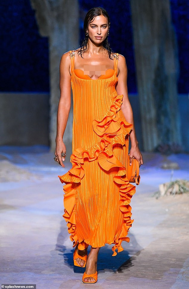 Siêu mẫu Nga Irina Shayk nóng bỏng trong hậu trường chụp ảnh ảnh 8