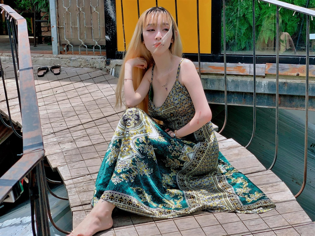 Mẹ đơn thân ở Đà Lạt chăm con, trang điểm bằng chân ảnh 1