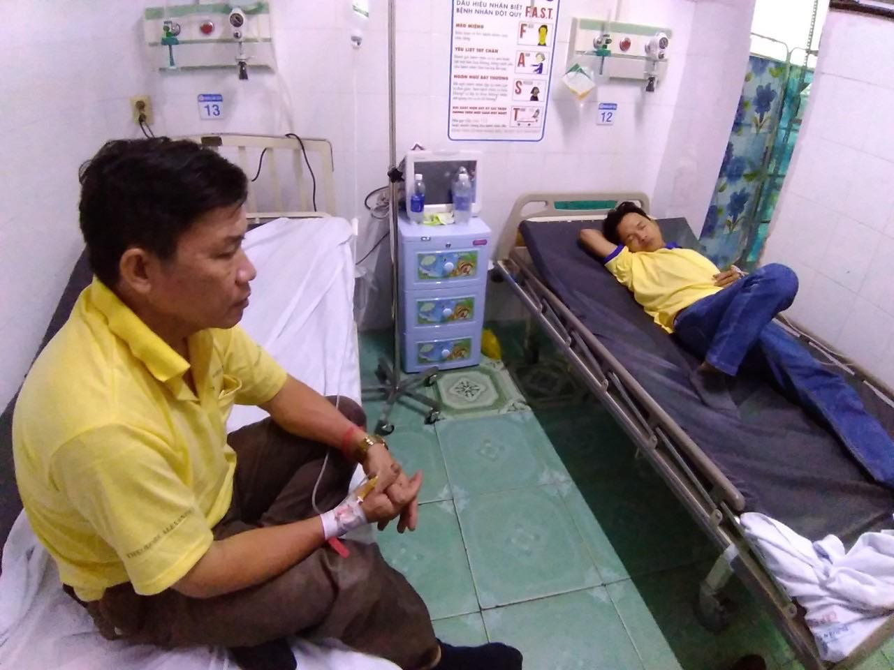 48 công nhân ở TP HCM nhập viện nghi do ngộ độc thực phẩm ảnh 2