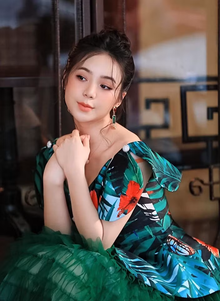 Thùy Anh 'Tình yêu và tham vọng' tung ảnh nóng rực lửa 'đốt mắt' người hâm mộ ảnh 2