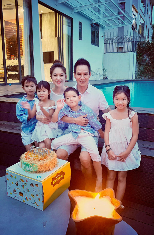 Hồ Ngọc Hà hé lộ nhẫn kim cương nổi bần bật kèm kí hiệu ẩn ý tình cảm với Kim Lý ảnh 5