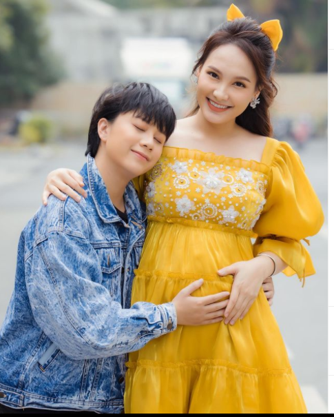 Gia đình 'Về nhà đi con' tụ họp, Bảo Thanh rạng rỡ lần đầu khoe bụng bầu ngoại cỡ ảnh 3