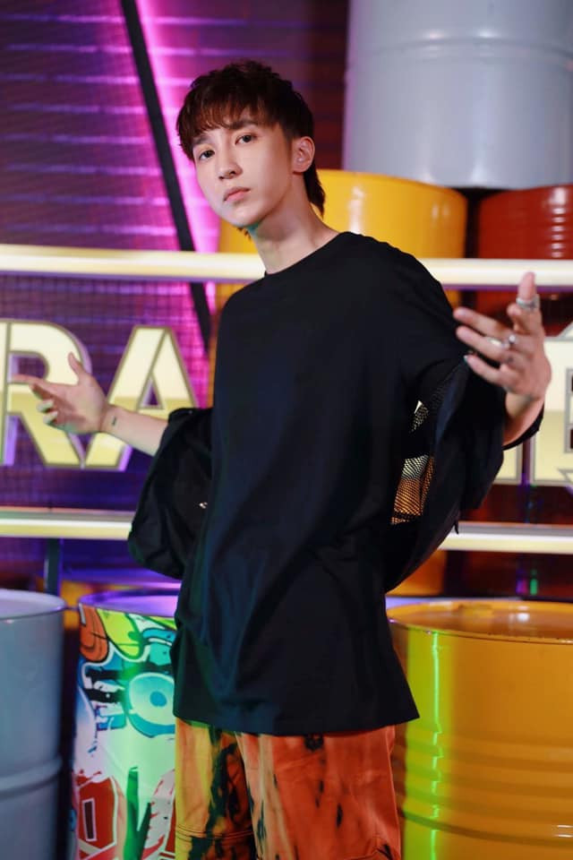 Ngỡ ngàng trước nhan sắc y đúc của chị gái sinh đôi của ca sĩ Thu Minh ảnh 14