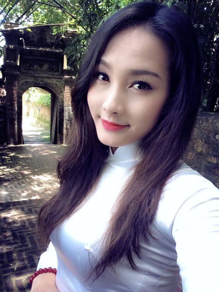 Sau khi bị dân mạng chỉ trích, Hòa Minzy đăng ảnh nhập viện khiến fan lo lắng ảnh 3