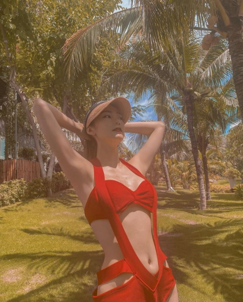 Thùy Anh 'Tình yêu và tham vọng' tung ảnh nóng rực lửa 'đốt mắt' người hâm mộ ảnh 12