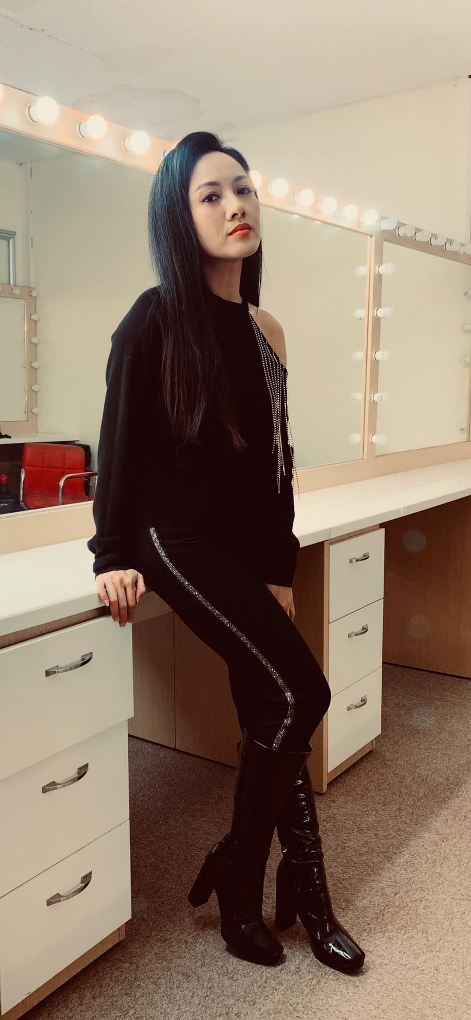 Khả Như và Đăng Khoa ôm hôn không rời , rộ nghi vấn 'phim giả tình thật' ảnh 5