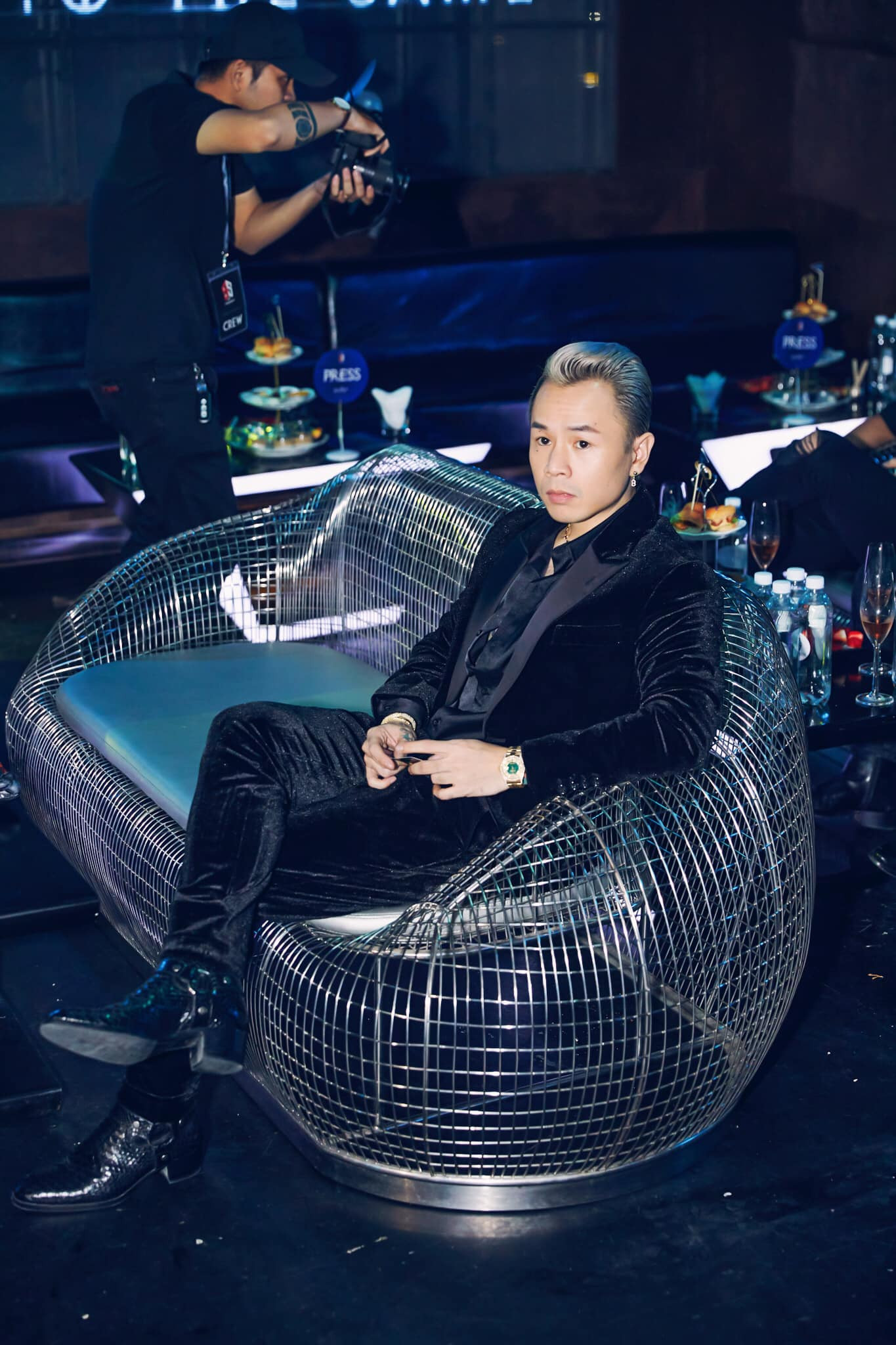 NSND Tự Long tặng vợ lời yêu ngọt lịm 'Ngày ấy và bây giờ. Anh vẫn mãi yêu em' ảnh 8