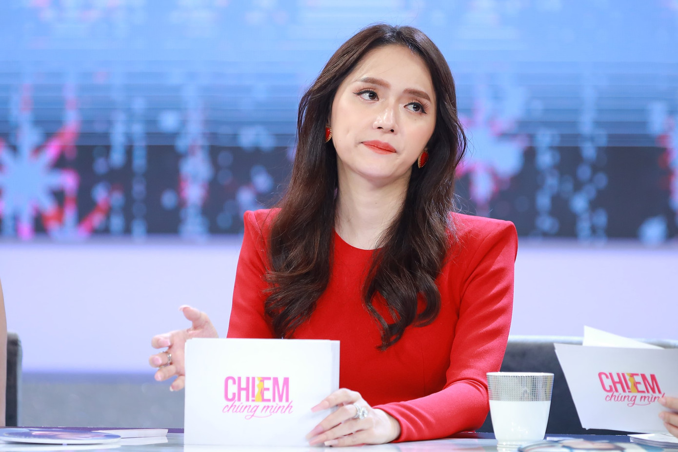 Hương Giang gay gắt 'dạy dỗ' tiểu tam: “Em không được phép nói chuyện với chị!“ ảnh 1