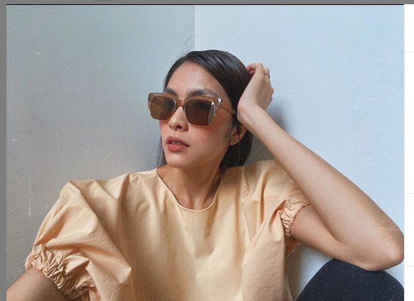 Fans 'ngã ngửa' nghe tin Hòa Minzy bị bạn trai 'đại gia' đòi 100 triệu tiền quảng cáo ảnh 6