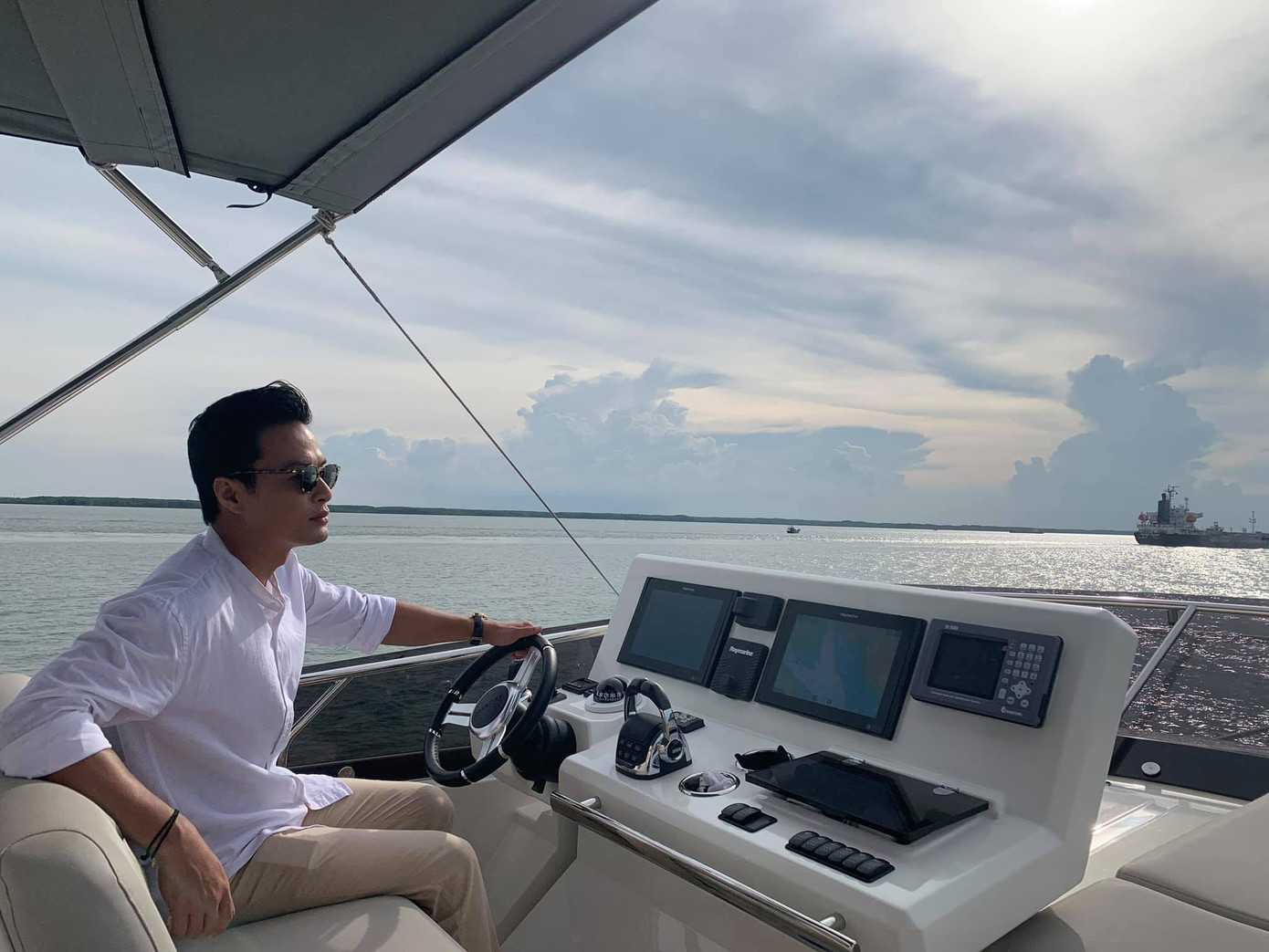 Bảo Anh bị chỉ trích 'hỗn láo' khi bình luận 'thả thính' tình tin đồn Quốc Trường ảnh 9