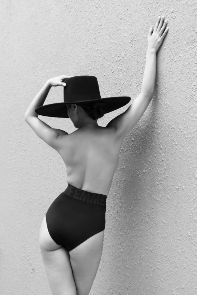 Thuỷ Tiên đăng ảnh mặc đồ ngủ, dân mạng đồng loạt nghi vấn mang bầu ảnh 8