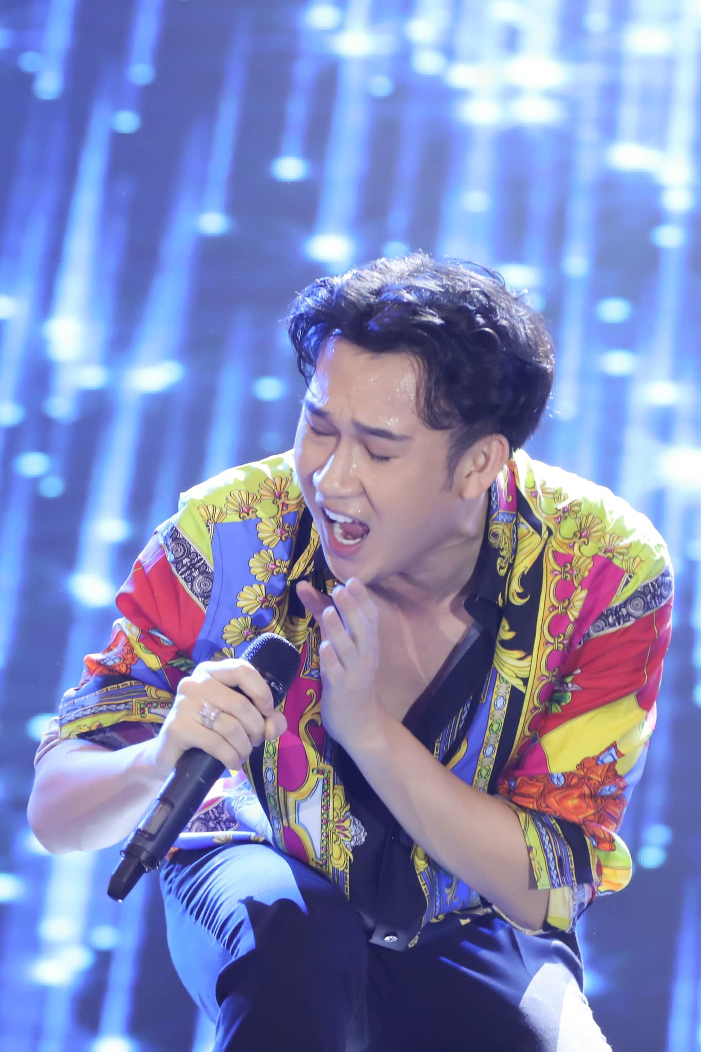 Khả Như và Đăng Khoa ôm hôn không rời , rộ nghi vấn 'phim giả tình thật' ảnh 10