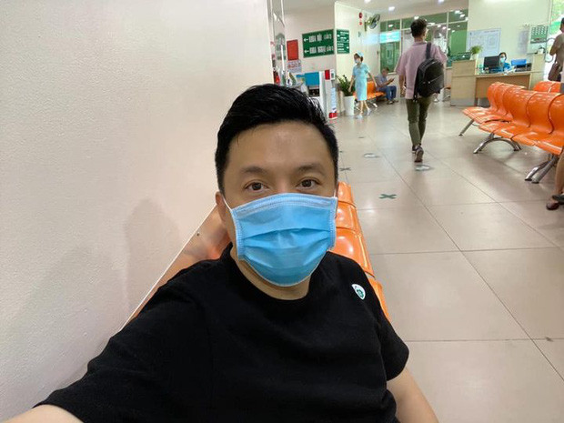 Ca sĩ Minh Quân đăng ảnh đóng Thiên Lôi trong Táo quân 'ú oà' fan ảnh 9