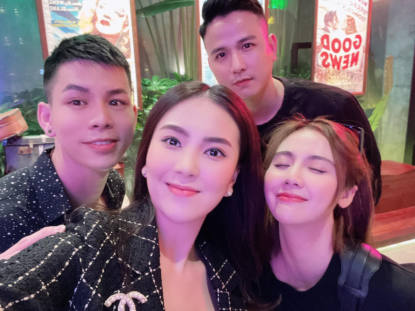 Ngây ngất ngắm biệt thự sang trọng tràn ngập không khí Giáng sinh của Lã Thanh Huyền ảnh 9