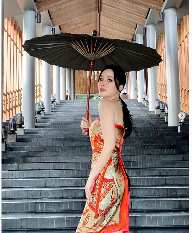 'Cười ngặt' khi nghe Hari Won chúc mừng Hà Hồ được cầu hôn nói thành 'cầu hồn" ảnh 6