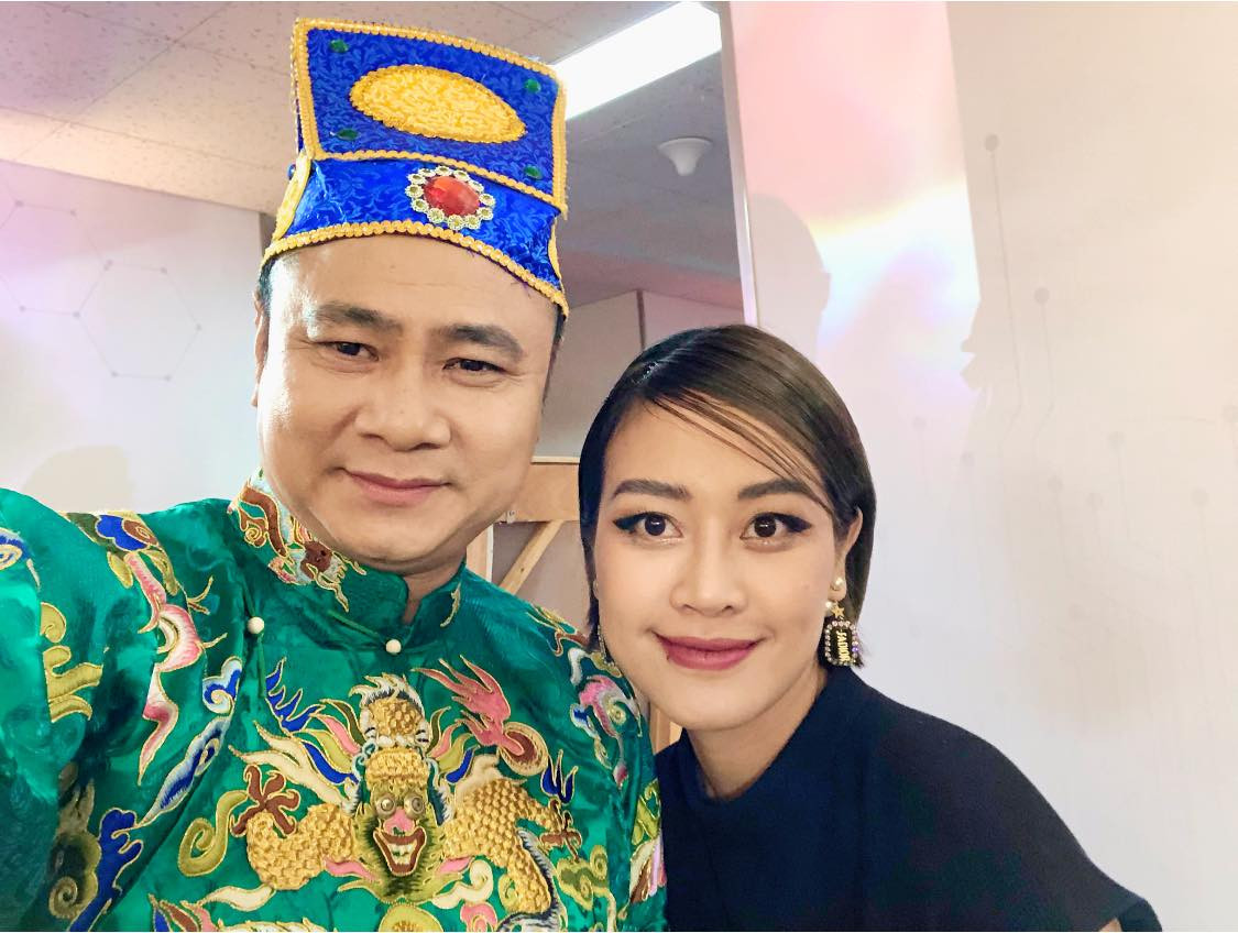 Nhà báo Phan Đăng 'gây sốt' với ngoại hình 'bản sao' của HLV Park Hang Seo ảnh 4