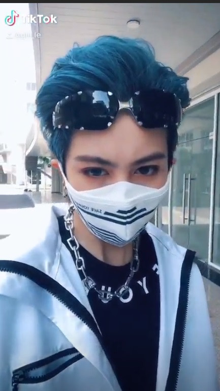 Dân mạng 'xốn xang' trước vẻ đẹp mong manh ma mị của Quỳnh Kool ảnh 11