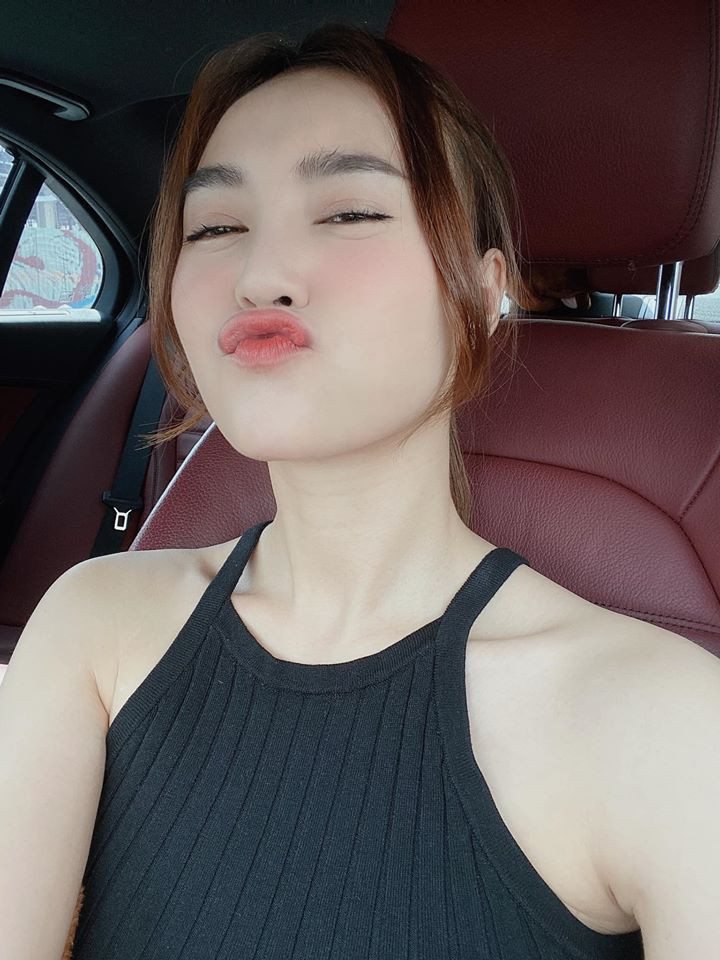 Fans 'ngã ngửa' nghe tin Hòa Minzy bị bạn trai 'đại gia' đòi 100 triệu tiền quảng cáo ảnh 3