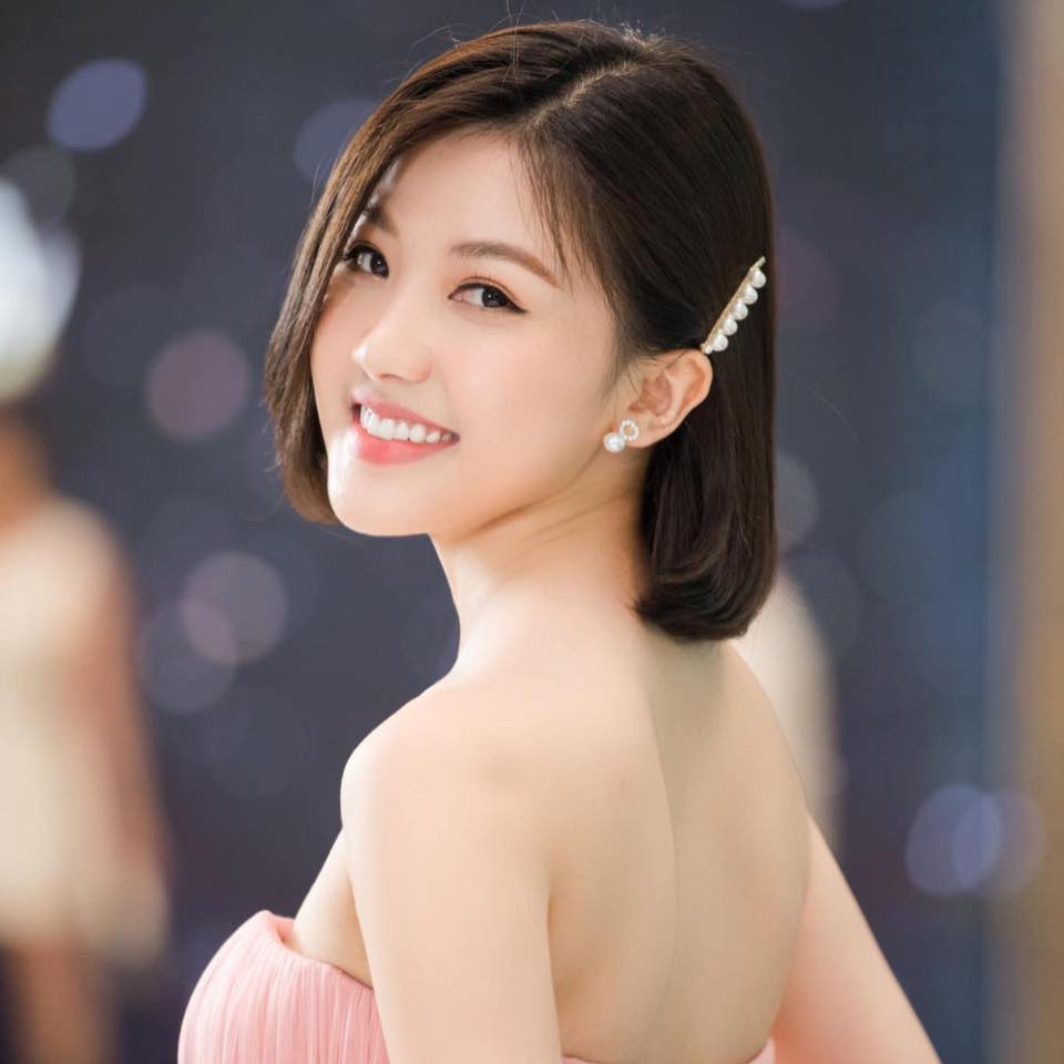 Dân mạng 'ngã ngửa' trước ngoại hình nữ tính khó nhận ra của nam diễn viên Kinh Quốc ảnh 12